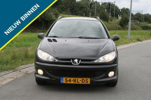 Zwart Gebruikt 2005 Peugeot 206 Hatchback | € 1.249 (Eerlijke prijs) - Afbeelding 1/4