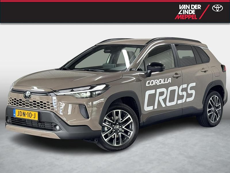Bruin Nieuw 2025 Toyota Corolla Cross SUV | € 42.995 (Duur) - Afbeelding 1/4