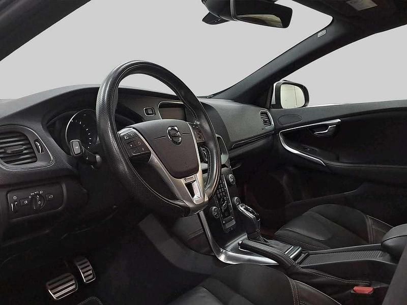 Occasion Volvo V40 R-Design 152 PK (111 kW) 2020 Grijs Stationwagen