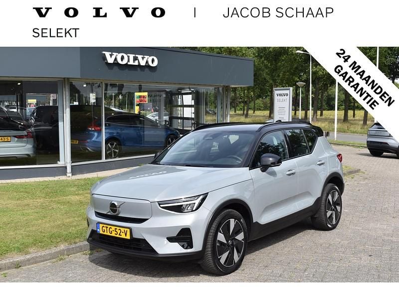 Grijs Gebruikt 2023 Volvo XC40 Plus SUV | € 41.800 (Eerlijke prijs) - Afbeelding 1/4