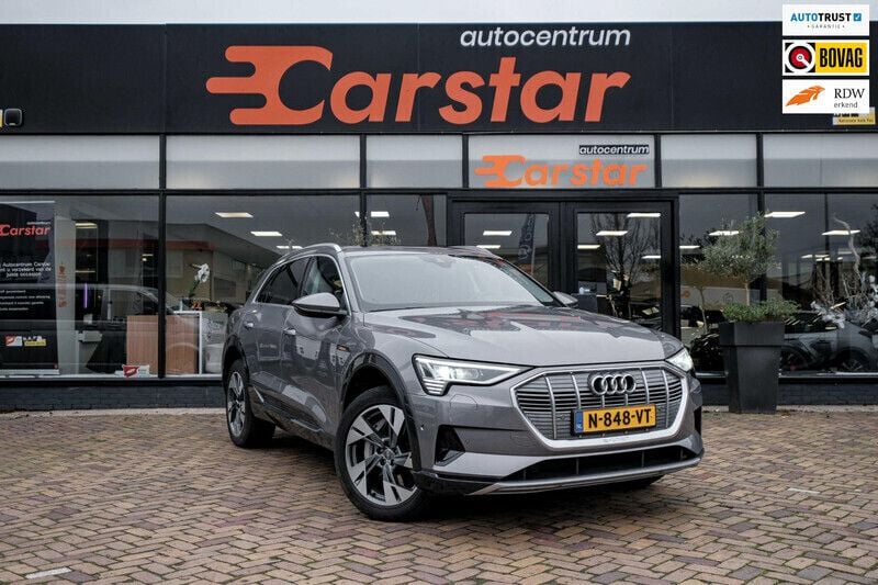 Grijs Gebruikt 2020 Audi e-tron Proline SUV | € 44.950 - Afbeelding 1/4