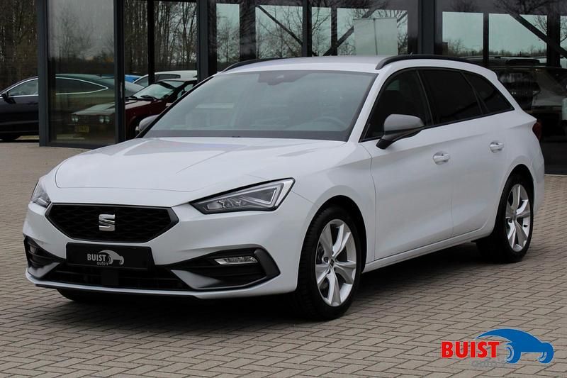 Wit Occasion 2024 Seat Leon Business Stationwagen | € 25.950 (Eerlijke prijs) - Afbeelding 1/4
