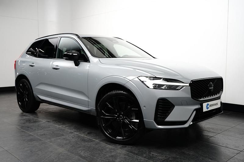 Nieuw Volvo XC60 Plus 2026 Grijs SUV