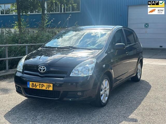 Zwart Gebruikt 2007 Toyota Verso MPV | € 6.450 (Eerlijke prijs) - Afbeelding 1/4