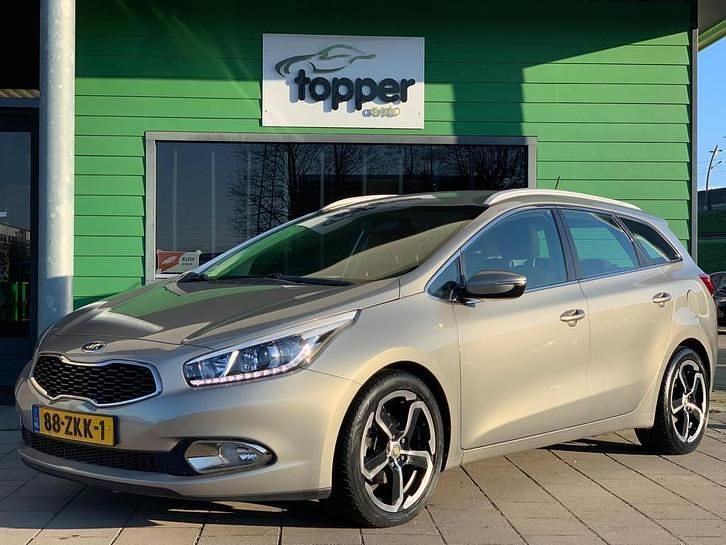 Grijs Occasion 2013 Kia Ceed Sportswagon Plus Stationwagen | € 7.940 (Eerlijke prijs) - Afbeelding 1/4