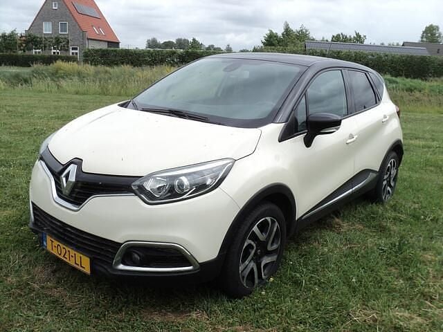 Beige Occasion 2016 Renault Captur SUV | € 7.150 (Super prijs) - Afbeelding 1/4