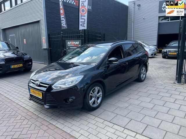 Zwart, metallic lak Gebruikt 2013 Ford Focus Stationwagen | € 4.499 (Goede deal) - Afbeelding 1/4