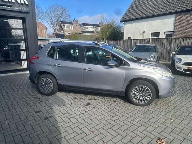 Occasion Peugeot 2008 82 PK (60 kW) 2016 Grijs (metallic) SUV