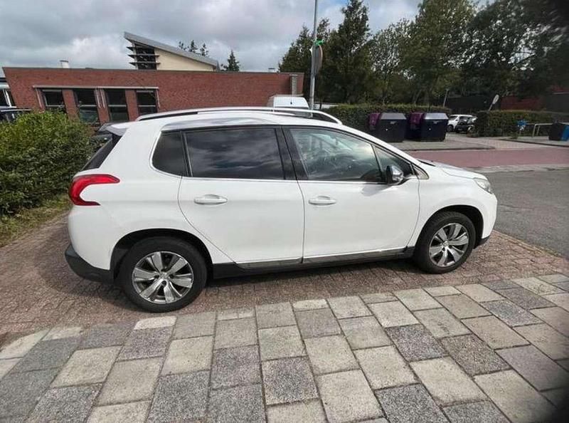Gebruikt 2016 Peugeot 2008 Allure SUV | € 7.500 (Super prijs) - Afbeelding 1/4
