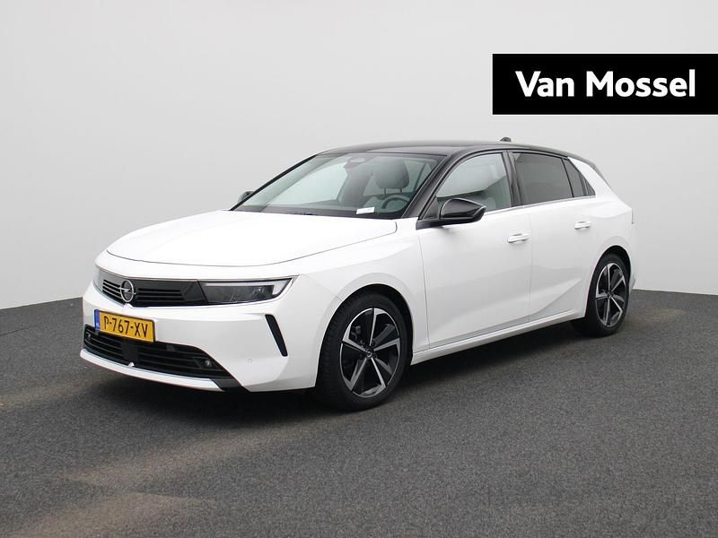 Hatchback Gebruikt 2022 Opel Astra Business Elegance Hatchback | € 20.840 (Eerlijke prijs) - Afbeelding 1/4