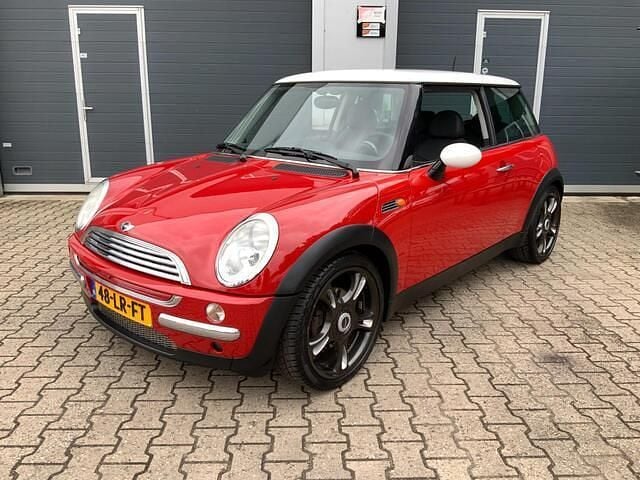 Rood Gebruikt 2003 Mini Cooper Chili Hatchback | € 2.450 (Eerlijke prijs) - Afbeelding 1/4
