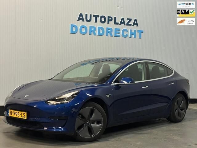Blauw Gebruikt 2020 Tesla Model 3 Standard Range Sedan | € 19.995 (Super prijs) - Afbeelding 1/4