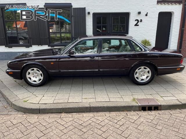 Occasion Jaguar XJ 211 PK (155 kW) 1995 Rood Sedan