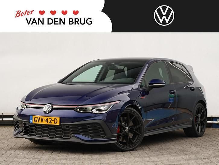 Occasion VW Golf VIII GTI Clubsport 301 PK (221 kW) 2024 Blauw Hatchback