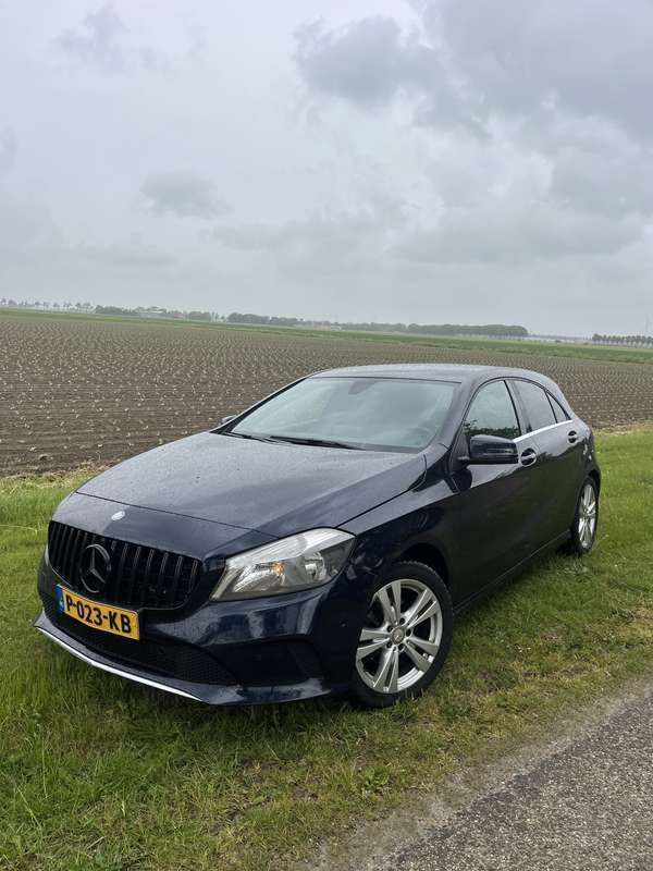 Blauw Gebruikt 2016 Mercedes A180 Ambition Stationwagen | € 13.500 (Goede deal) - Afbeelding 1/4