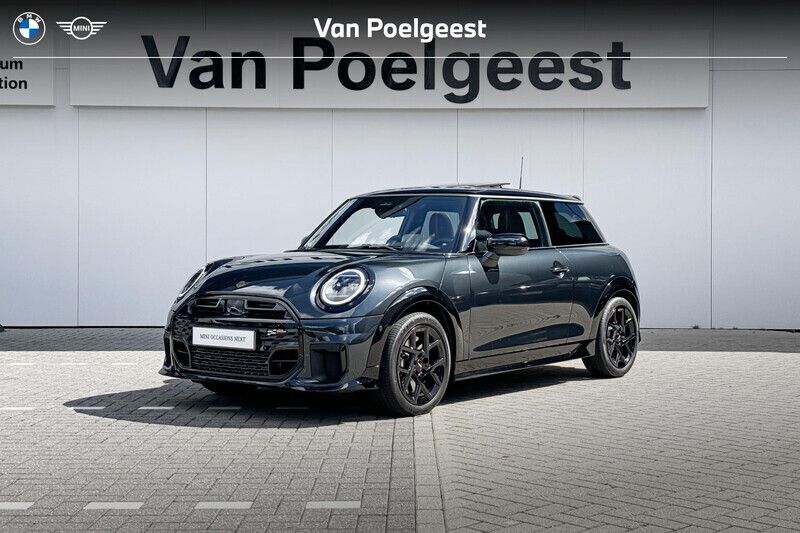 Grijs Gebruikt 2024 Mini John Cooper Works Hatchback | € 36.450 - Afbeelding 1/4