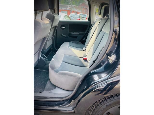 Zwart Gebruikt 2007 Citroën C3 Exclusive Hatchback | € 3.490 - Afbeelding 1/2