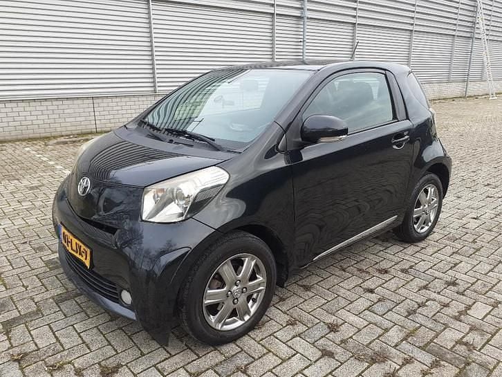 Gebruikt 2010 Toyota iQ Hatchback | € 1.895 (Goede deal) - Afbeelding 1/4