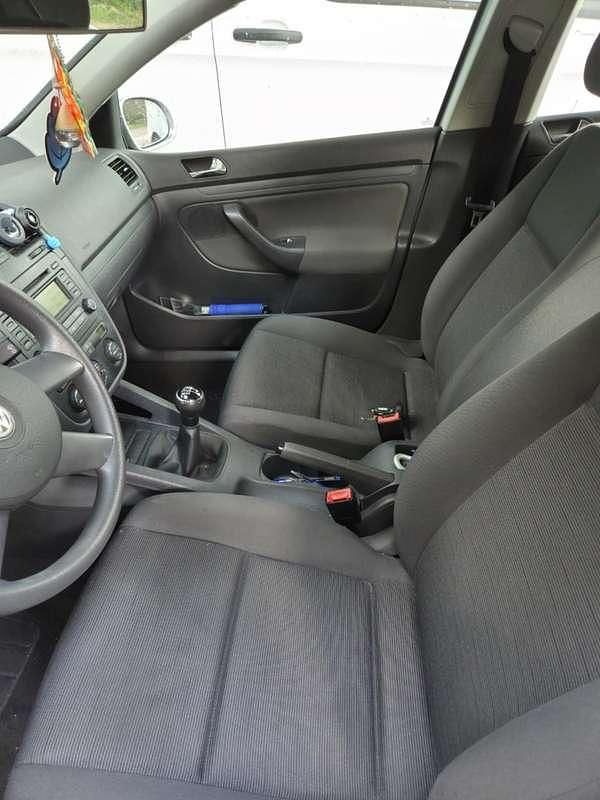 Zilver Gebruikt 2003 VW Golf IV Trendline Hatchback | € 500 (Super prijs) - Afbeelding 1/4