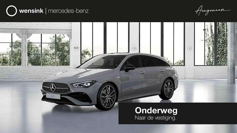 Grijs Nieuw 2025 Mercedes CLA250e Shooting Brake Business Stationwagen | € 57.859 (Iets duurder) - Afbeelding 1/4