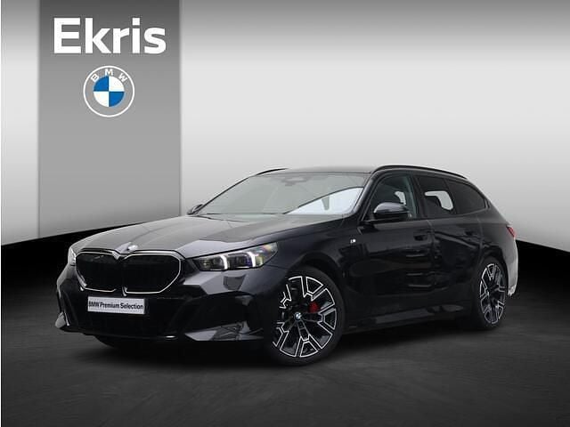 Zwart Gebruikt 2025 BMW 520 M Sport Stationwagen | € 88.295 - Afbeelding 1/4