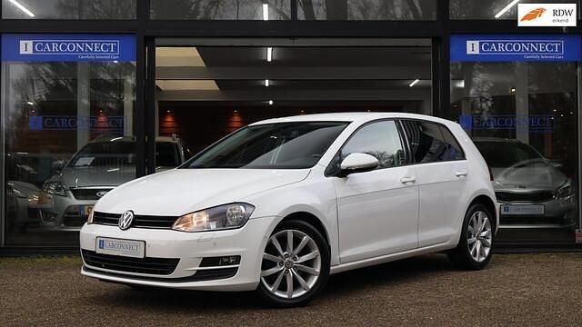 Wit Occasion 2013 VW Golf VII Highline Hatchback | € 9.990 (Eerlijke prijs) - Afbeelding 1/4