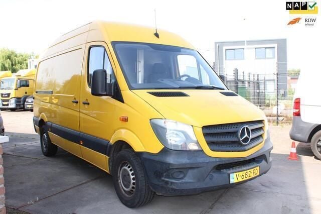 Geel Gebruikt 2017 Mercedes Sprinter Van | € 7.900 (Super prijs) - Afbeelding 1/4