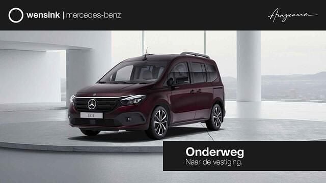 Rood Gebruikt 2024 Mercedes EQT200 Advanced Plus MPV | € 21.198 (Super prijs) - Afbeelding 1/4