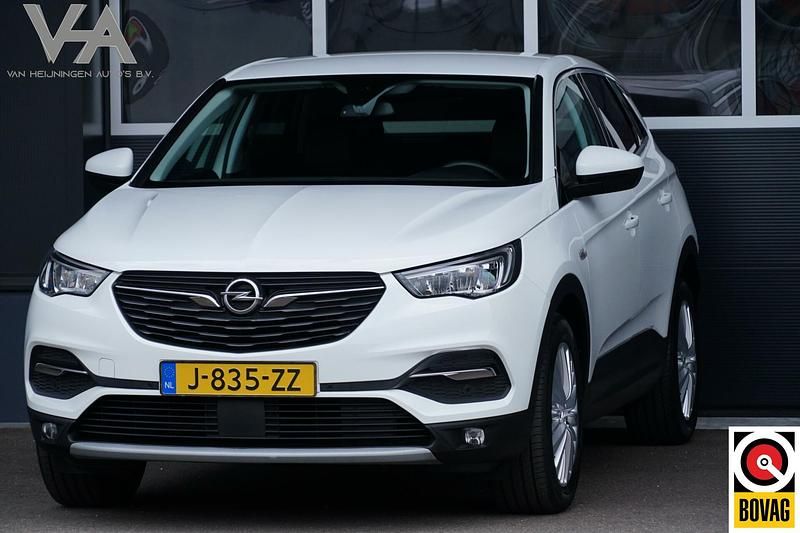 Wit Gebruikt 2020 Opel Grandland X Innovation SUV | € 16.950 (Eerlijke prijs) - Afbeelding 1/4