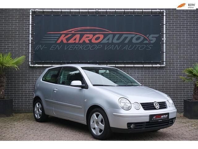 Grijs Gebruikt 2004 VW Polo Comfortline Hatchback | € 1.250 (Eerlijke prijs) - Afbeelding 1/4