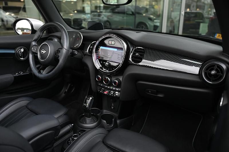 Occasion Mini Cooper Cabriolet Comfort 136 PK (100 kW) 2022 Wit Cabriolet