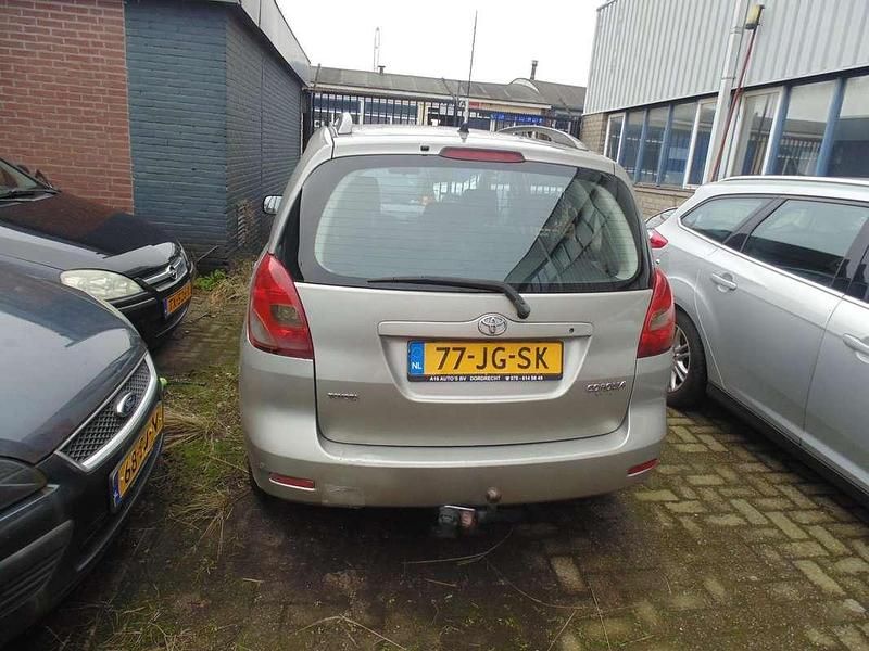 Occasion Toyota Corolla Verso Terra 110 PK (80 kW) 2002 Grijs MPV