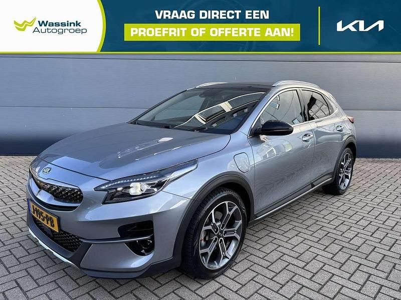 Grijs Gebruikt 2020 Kia XCeed SUV | € 21.440 (Eerlijke prijs) - Afbeelding 1/4