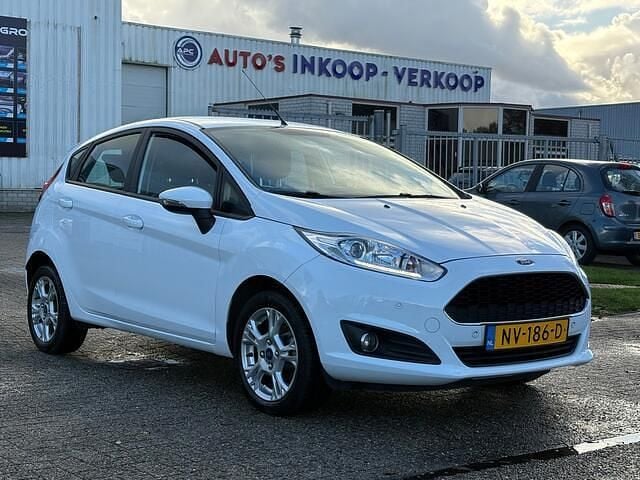 Wit Gebruikt 2017 Ford Fiesta Style Hatchback | € 7.990 (Super prijs) - Afbeelding 1/3