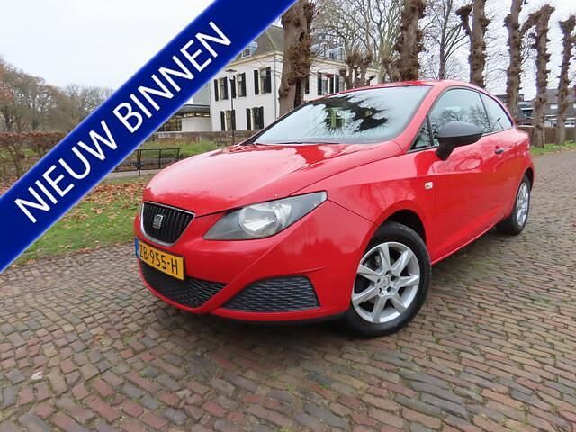 Rood Occasion 2011 Seat Ibiza Hatchback | € 1.950 (Goede deal) - Afbeelding 1/4