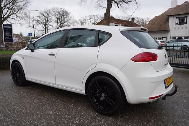 Occasion Seat Leon 86 PK (63 kW) 2010 Wit Hatchback