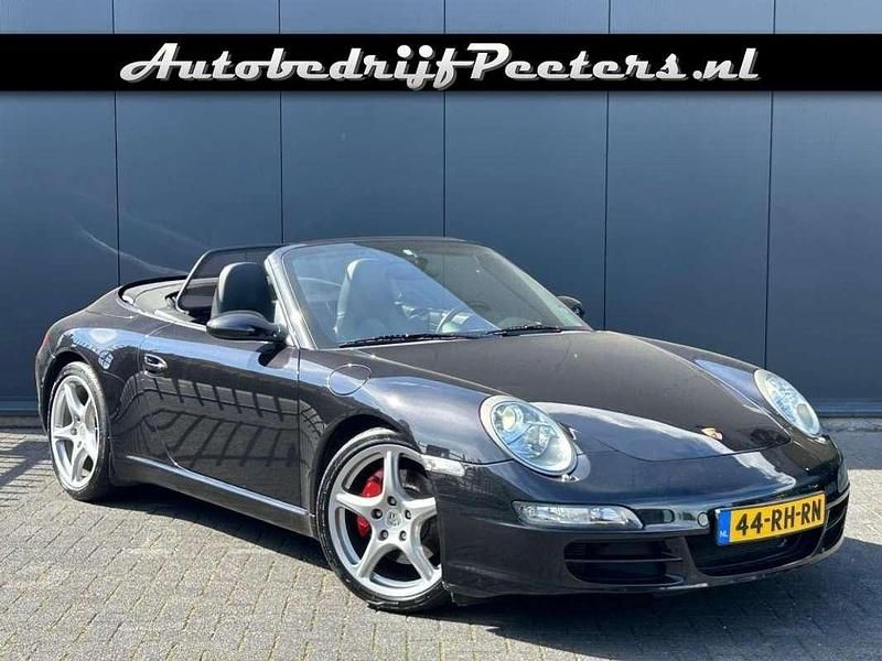 Zwart Gebruikt 2005 Porsche 911 Carrera S Cabriolet Chrono Cabriolet | € 69.950 - Afbeelding 1/4