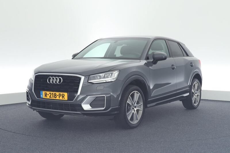 Grijs Gebruikt 2018 Audi Q2 Sport SUV | € 18.949 (Iets duurder) - Afbeelding 1/4