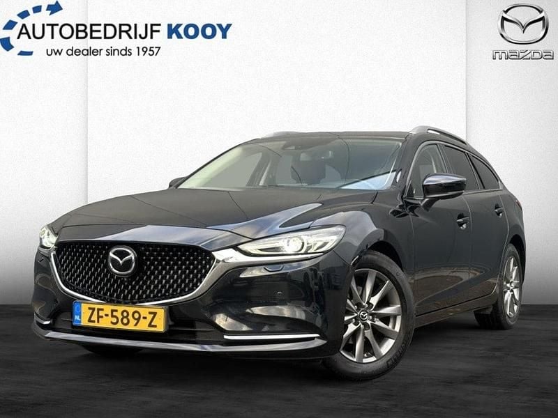 Jet black (zwart metallic) Gebruikt 2019 Mazda 6 Comfort Stationwagen | € 24.950 (Eerlijke prijs) - Afbeelding 1/4