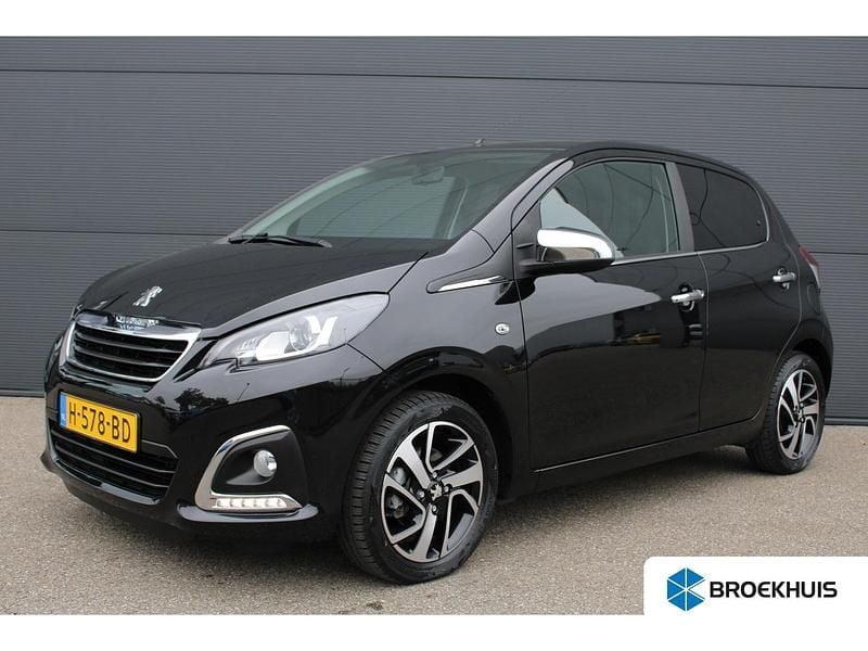 Zwart Gebruikt 2020 Peugeot 108 Allure Hatchback | € 11.900 (Eerlijke prijs) - Afbeelding 1/4