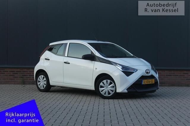 Wit Gebruikt 2021 Toyota Aygo Hatchback | € 9.999 (Goede deal) - Afbeelding 1/4