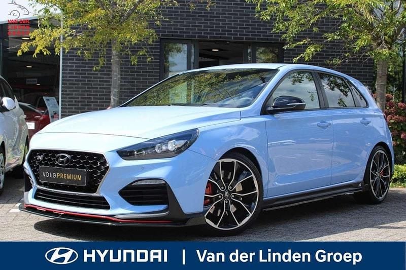 Performance blue (blauw metallic) Gebruikt 2019 Hyundai i30 Hatchback | € 28.950 (Eerlijke prijs) - Afbeelding 1/4
