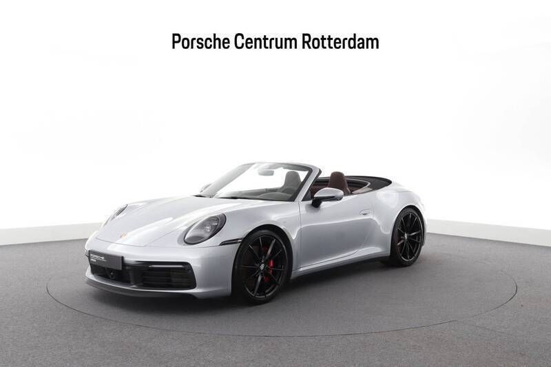Dolomietzilver metallic Gebruikt 2021 Porsche 911 Carrera 4S Cabriolet | € 169.900 - Afbeelding 1/4
