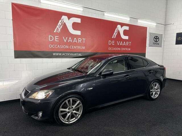 Grijs Gebruikt 2005 Lexus IS250 Executive Line Sedan | € 6.999 (Eerlijke prijs) - Afbeelding 1/4