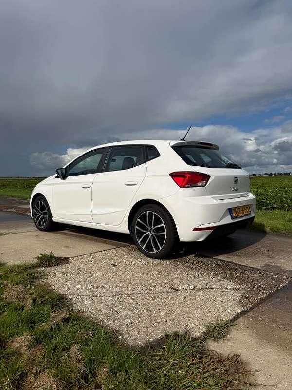 Occasion Seat Ibiza Style 90 PK (66 kW) 2022 Wit Hatchback