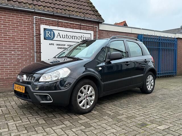Zwart Gebruikt 2011 Fiat Sedici Young SUV | € 4.750 (Eerlijke prijs) - Afbeelding 1/4