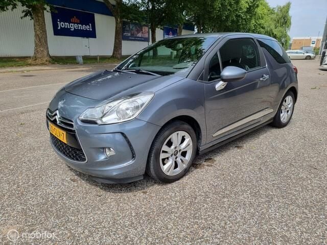 Grijs Gebruikt 2011 Citroën DS3 So Chic Hatchback | € 4.250 (Eerlijke prijs) - Afbeelding 1/4