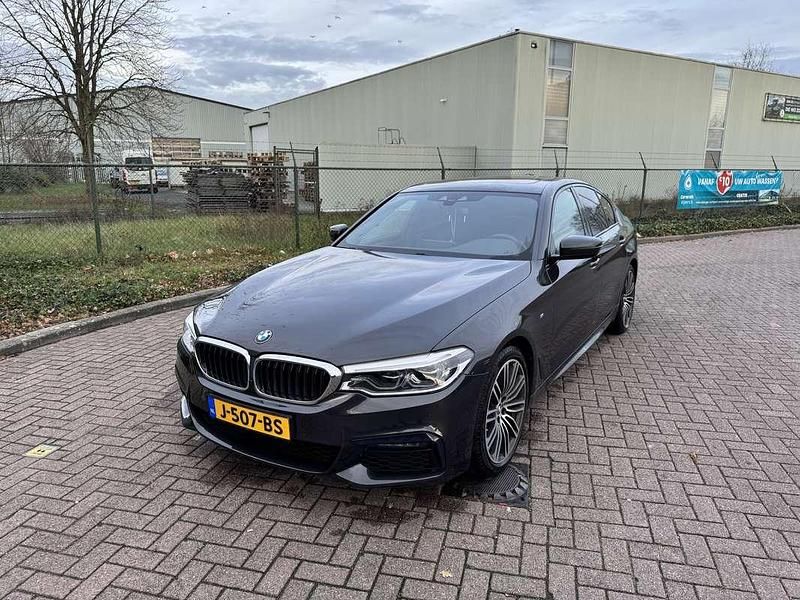 Occasion 2020 BMW 520 Executive Sedan | € 33.940 (Eerlijke prijs) - Afbeelding 1/4