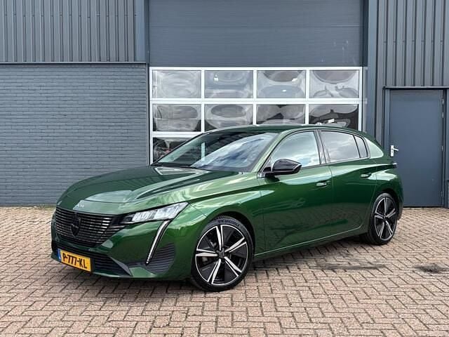 Groen Gebruikt 2022 Peugeot 308 Allure Hatchback | € 20.499 (Eerlijke prijs) - Afbeelding 1/4