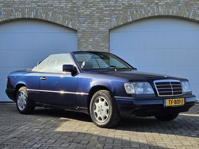 Blauw Gebruikt 1996 Mercedes 200 Cabriolet | € 20.950 - Afbeelding 1/4